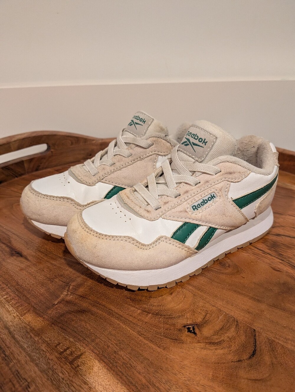 REEBOK Classic Leather Kids Sneakers Beige White Green Size 10 Toddler
